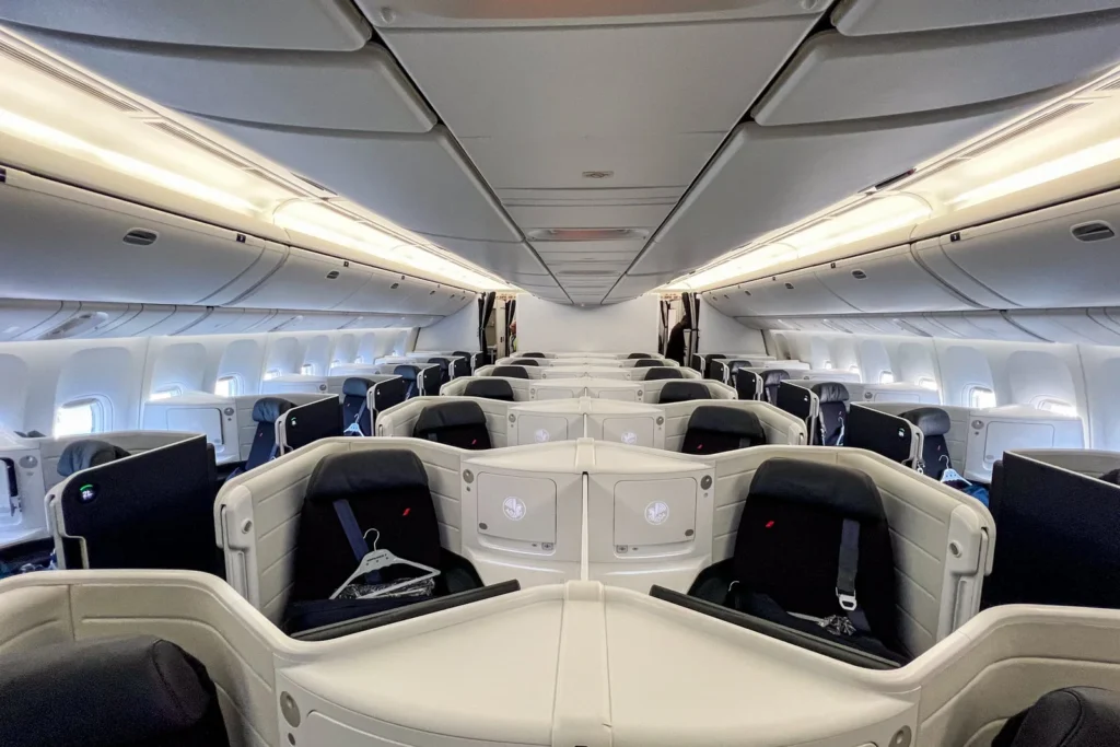 How to Book an Air France Business Class Flight Ticket?